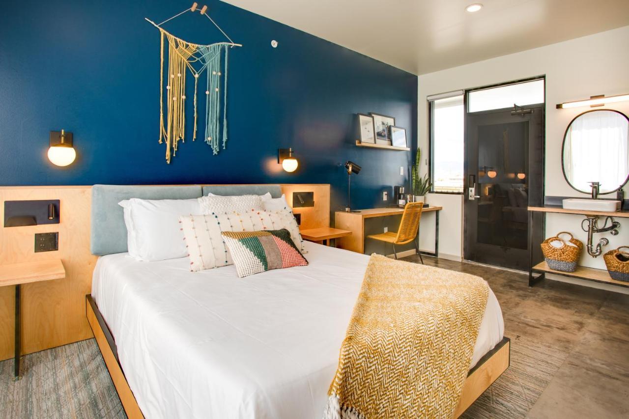 The Monterey Motel Албукерке Екстериор снимка